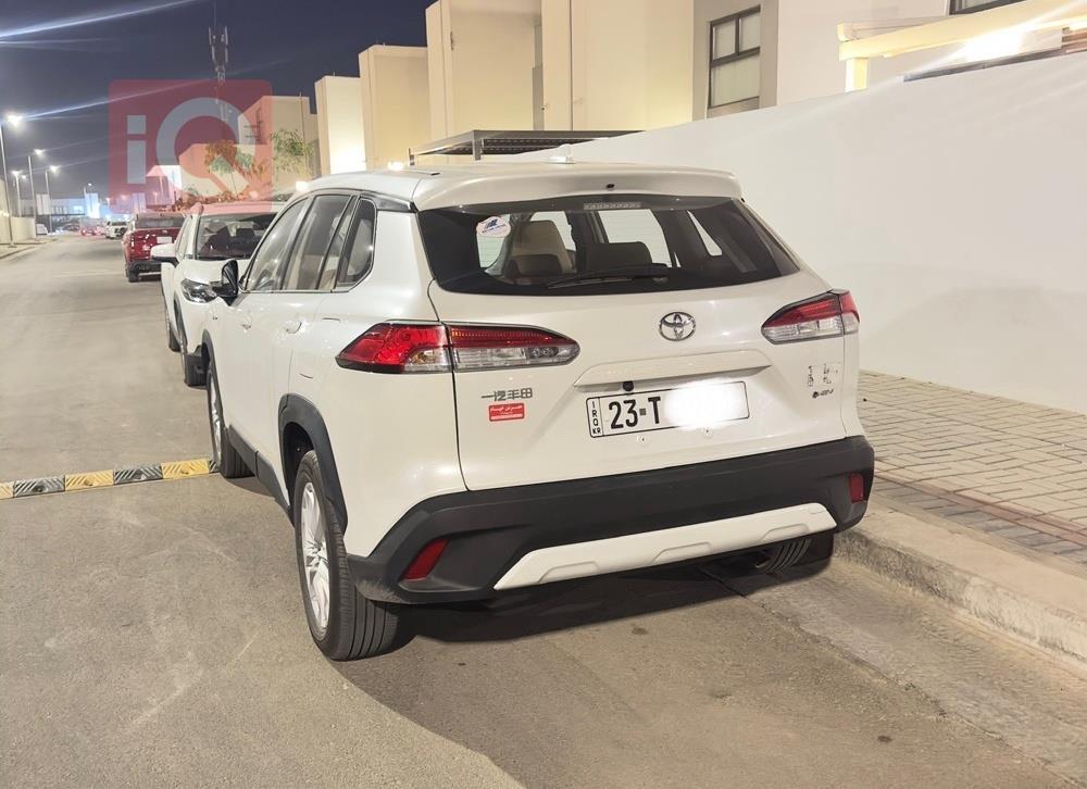 تۆیۆتا کۆرۆلا کرۆس